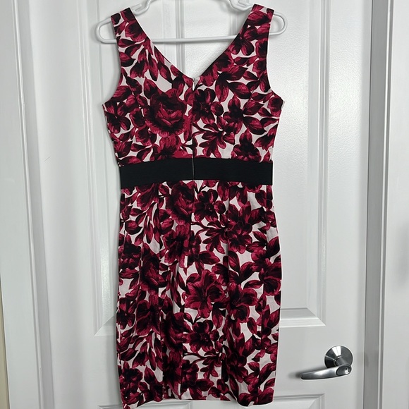 Simone Magenta and White Floral Print Dress | Size 6 - Picture 4 of 5